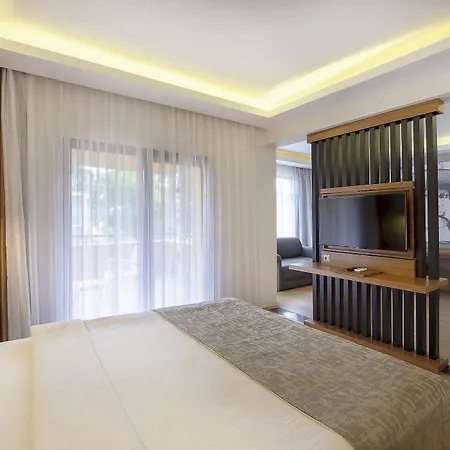 Отель Alara Park 4*