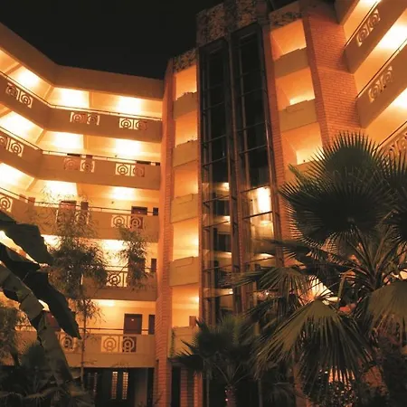 Alara Park 4*